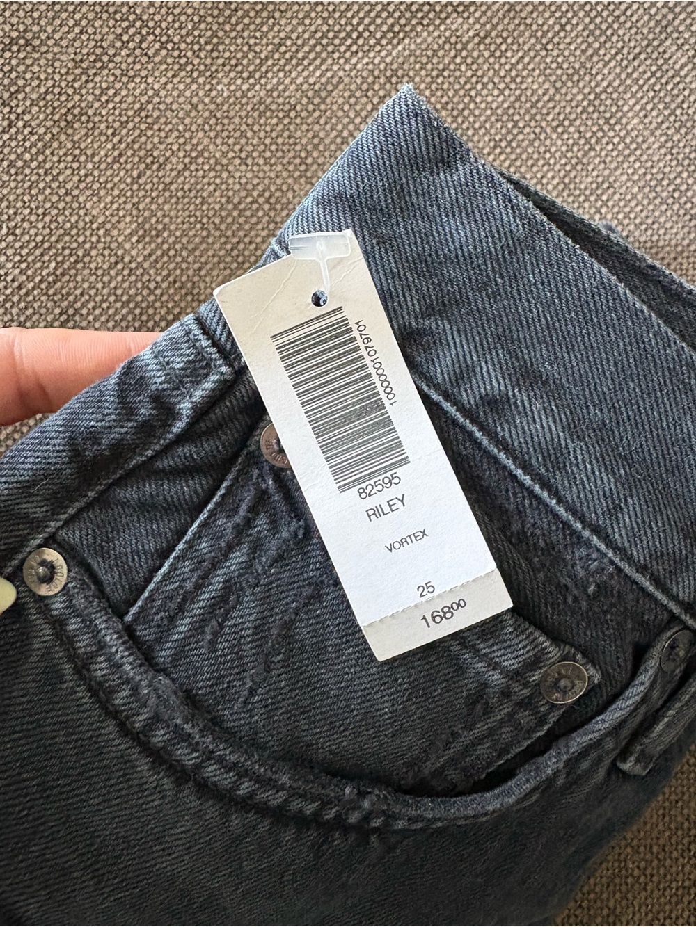 Agolde Riley High-Waisted Denim Shorts - Picture 5 of 7